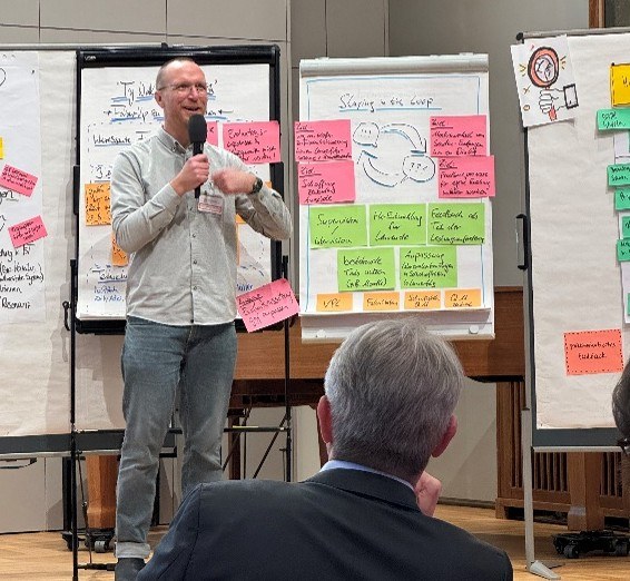 Bild6_Gruppenvorstellung.jpg