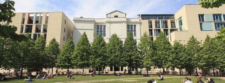 Foto-Matthias Heyde_Hegelplatz.jpg