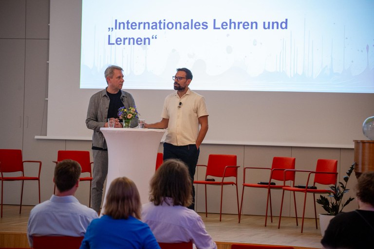tag_der_lehre_senatssaal_27.06.2024_stefan_klenke-2101.jpg